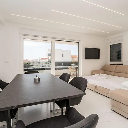 Apartments Ante Novalja Exterior photo